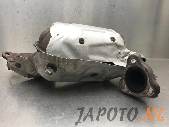Gebruikte Katalysator Nissan Micra (K14) 0.9 IG-T 12V Prijs € 262,45 Margeregeling aangeboden door Japoto Parts B.V.