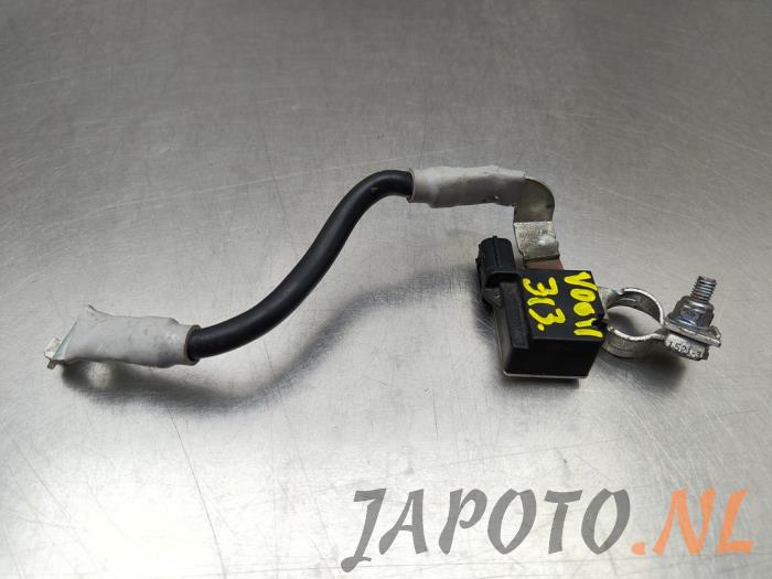 Gebruikte Accu sensor Hyundai I30 Fastback Prijs € 52,45 Margeregeling aangeboden door Japoto Parts B.V.
