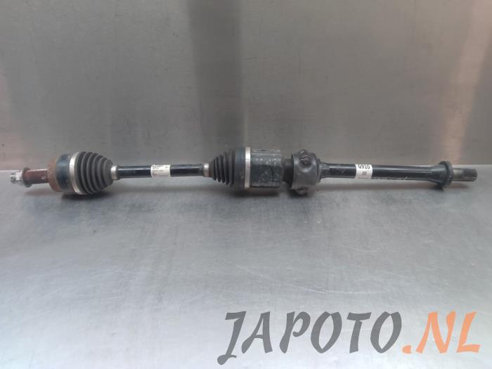 Gebruikte Steekas rechts-voor Kia Sportage (NQ5E) 1.6 T-GDI MEHV 48V Prijs € 209,99 Margeregeling aangeboden door Japoto Parts B.V.