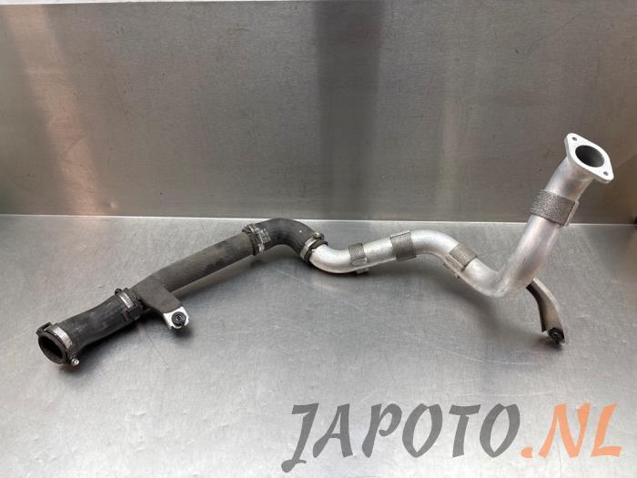 Gebruikte Intercooler Buis Hyundai I30 Fastback Prijs € 78,70 Margeregeling aangeboden door Japoto Parts B.V.