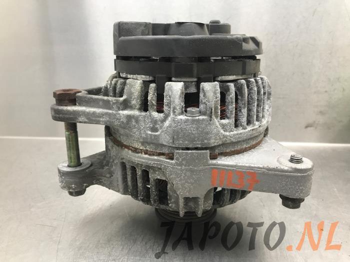 Gebruikte Dynamo Toyota Corolla (E12) 1.4 16V VVT-i Prijs € 36,70 Margeregeling aangeboden door Japoto Parts B.V.