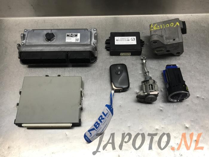 Gebruikte Kontaktslot + computer Lexus RX (L1) 450h V6 24V VVT-i 4x4 Prijs € 262,45 Margeregeling aangeboden door Japoto Parts B.V.