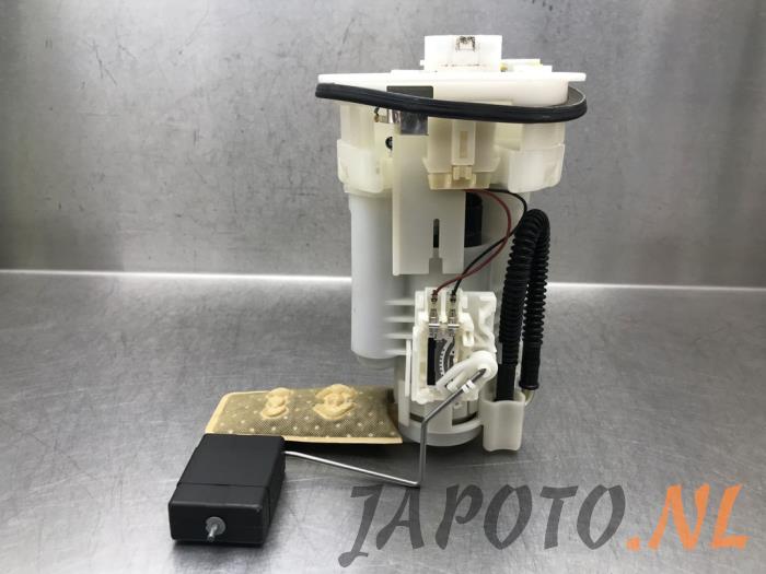 Gebruikte Tank element Pomp Lexus RX (L1) 450h V6 24V VVT-i 4x4 Prijs € 78,70 Margeregeling aangeboden door Japoto Parts B.V.