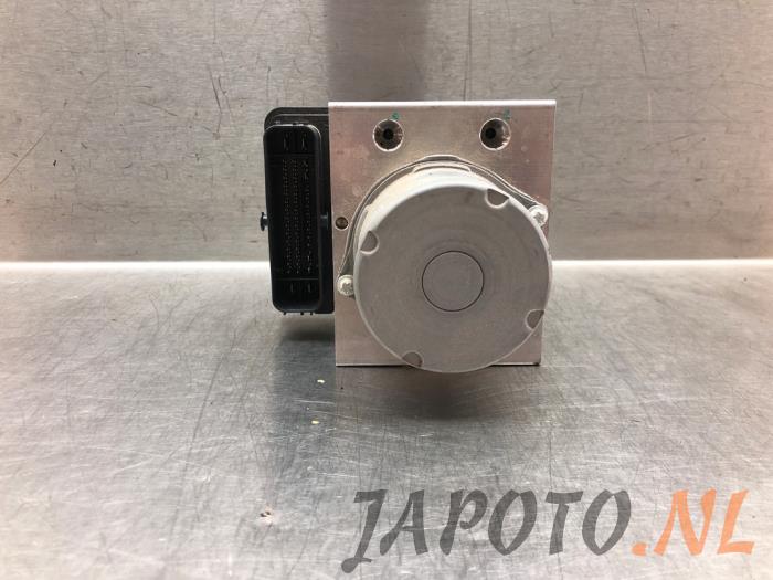 Gebruikte ABS Pomp Lynk &amp; Co 01 1.5 PHEV Prijs € 157,45 Margeregeling aangeboden door Japoto Parts B.V.