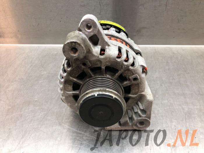 Gebruikte Dynamo Kia Stonic (YB) 1.0i T-GDi 12V Prijs € 52,45 Margeregeling aangeboden door Japoto Parts B.V.