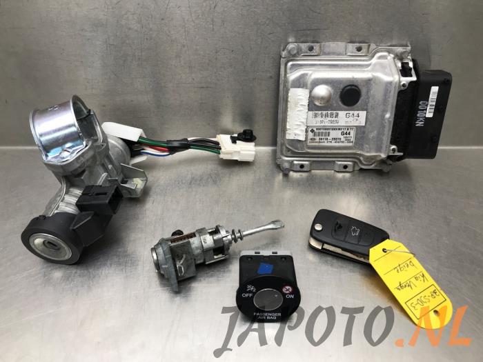Gebruikte Kontaktslot + computer Kia Venga 1.4 CVVT 16V Prijs € 104,99 Margeregeling aangeboden door Japoto Parts B.V.