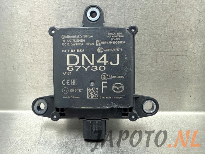 Gebruikte Dode hoek sensor Mazda MX-30 e-SkyActiv 145 Prijs € 367,45 Margeregeling aangeboden door Japoto Parts B.V.