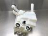 Lexus CT 200h 1.8 16V Ruitensproeiertank voor