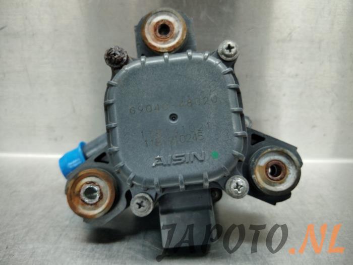 Gebruikte Waterpomp Lexus CT 200h 1.8 16V Prijs € 52,45 Margeregeling aangeboden door Japoto Parts B.V.