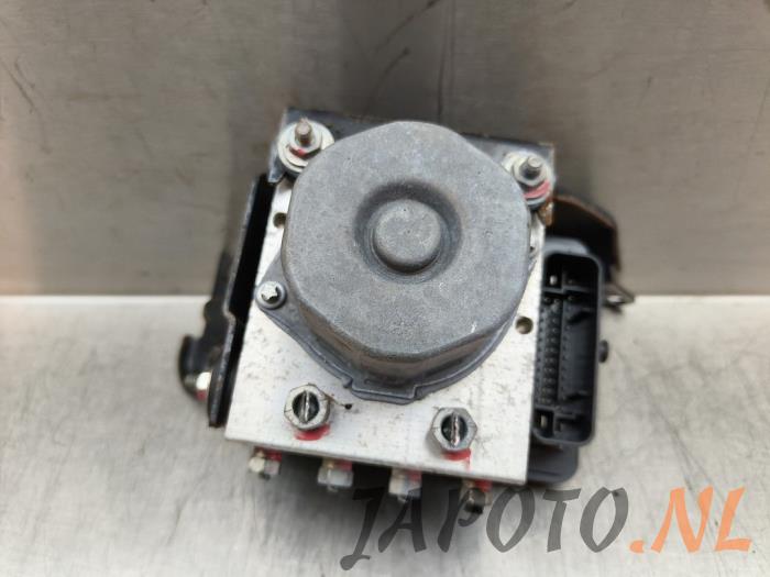 Gebruikte ABS Pomp Suzuki Swift (ZA/ZC/ZD) 1.2 16V Prijs € 262,45 Margeregeling aangeboden door Japoto Parts B.V.