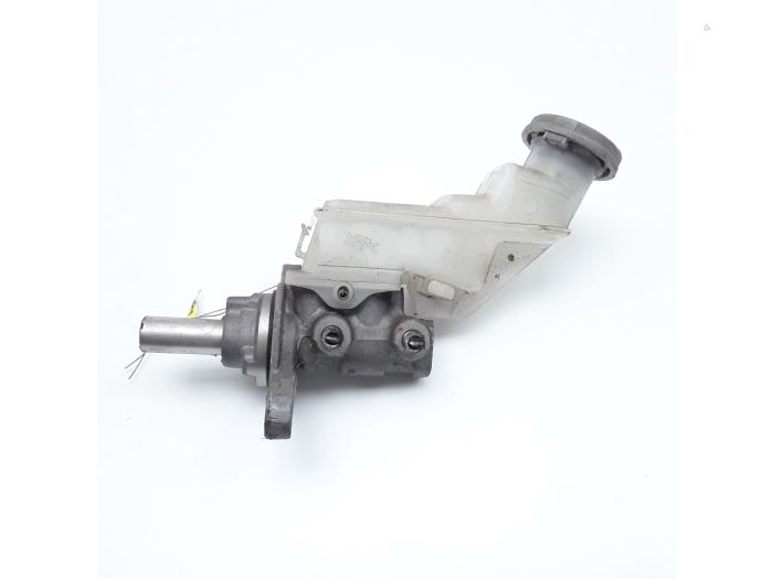 Suzuki alto brake on sale master cylinder