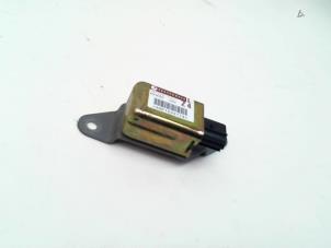 Gebruikte Airbag Sensor Subaru Outback (BP) 2.5 16V Prijs € 20,95 Margeregeling aangeboden door Japoto Parts B.V.