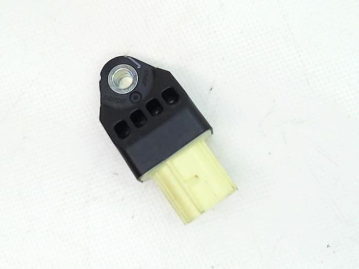 Gebruikte Airbag Sensor Toyota Prius (ZVW3) 1.8 16V Prijs € 20,95 Margeregeling aangeboden door Japoto Parts B.V.