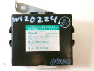 Gebruikte Alarm relais Lexus SC 430 4.3i 32V VVT-i Prijs € 78,75 Margeregeling aangeboden door Japoto Parts B.V.