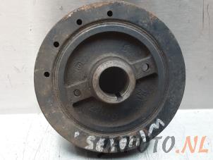 Gebruikte Poelie Krukas Toyota Avensis (T25/B1B) 1.6 16V VVT-i Prijs € 26,20 Margeregeling aangeboden door Japoto Parts B.V.