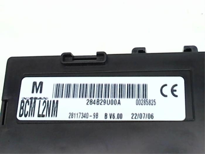 Boordcomputer van een Nissan Note (E11) 1.6 16V 2006