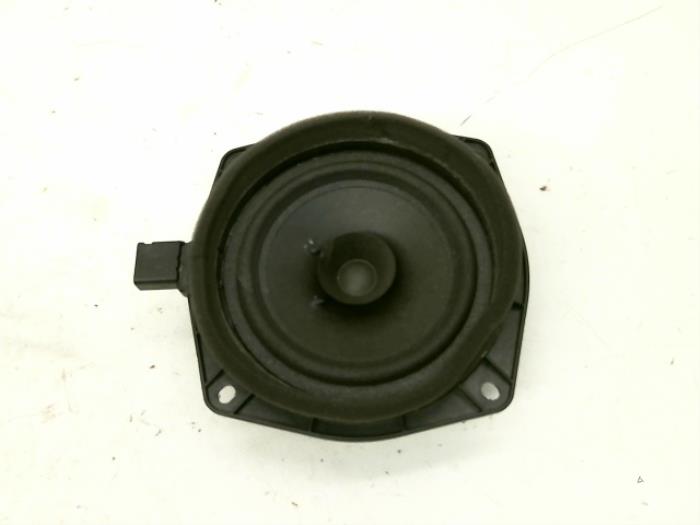 Speaker Mitsubishi Colt