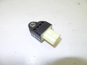 Gebruikte Airbag Sensor Toyota Yaris III (P13) 1.0 12V VVT-i Prijs € 20,95 Margeregeling aangeboden door Japoto Parts B.V.