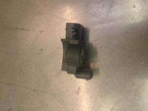 Gebruikte Airbag Sensor Hyundai i10 (B5) 1.0 12V Prijs € 14,95 Margeregeling aangeboden door Japoto Parts B.V.