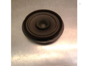 Gebruikte Speaker Suzuki Grand Vitara II (JT) 2.0 16V Prijs € 20,99 Margeregeling aangeboden door Japoto Parts B.V.