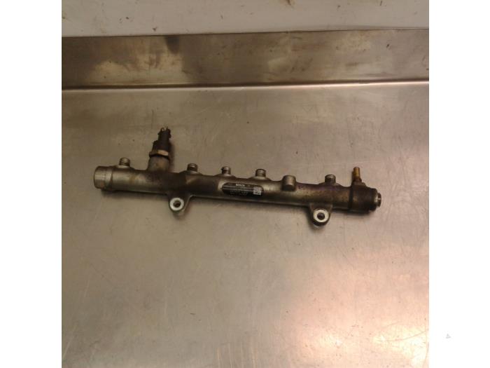 Gebruikte Injector brug Nissan Primera Traveller (W12) 1.9 dCi Prijs € 19,95 Margeregeling aangeboden door Japoto Parts B.V.