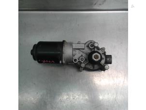 Gebruikte Ruitenwissermotor voor Mazda 3 (BL12/BLA2/BLB2) 1.6i MZR 16V Prijs € 34,95 Margeregeling aangeboden door Japoto Parts B.V.