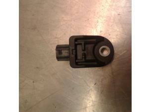 Gebruikte Airbag Sensor Toyota Auris Touring Sports (E18) 1.8 16V Hybrid Prijs € 20,95 Margeregeling aangeboden door Japoto Parts B.V.