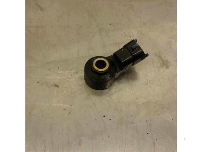Klopsensor Toyota Aygo (B10), 2005 / 2014 1.0 12V VVT-i, Hatchback, Benzine, 998cc, 50kW (68pk), FWD, 1KRFE, 2005-07 / 2014-05, KGB10 (Gebruikt)