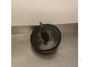 Gebruikte Rembol Toyota Avensis Verso (M20) 2.0 16V VVT-i D-4 Prijs € 36,74 Margeregeling aangeboden door Japoto Parts B.V.