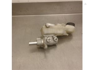 Gebruikte Hoofdremcilinder Toyota Auris (E15) 1.6 Dual VVT-i 16V Prijs € 41,99 Margeregeling aangeboden door Japoto Parts B.V.