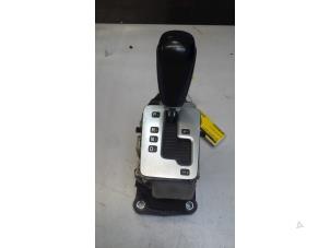 Gebruikte Selectiehendel automaat Volvo V60 I (FW/GW) 2.0 D3 20V Prijs € 40,00 Margeregeling aangeboden door Poolman autodemontage