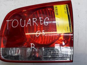 Gebruikte Achterlicht rechts Volkswagen Touareg (7LA/7L6) 5.0 TDI V10 Prijs € 20,00 Margeregeling aangeboden door Poolman autodemontage