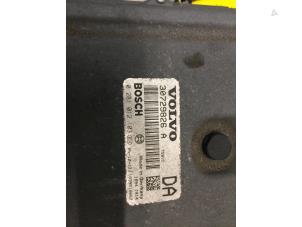 Gebruikte Computer Motormanagement Volvo V70 (SW) 2.4 D5 20V AWD Prijs € 50,00 Margeregeling aangeboden door Poolman autodemontage