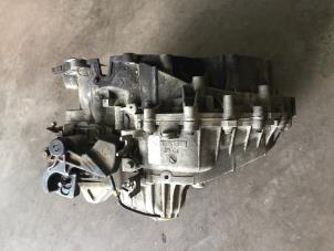 Gebruikte Versnellingsbak Volvo S60 I (RS/HV) 2.4 D5 20V Prijs € 150,00 Margeregeling aangeboden door Poolman autodemontage