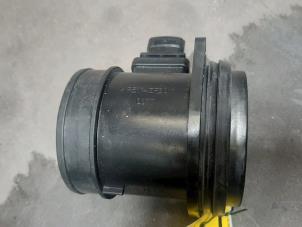 Gebruikte Luchtmassameter Volvo V70 (BW) 2.4 D 20V Prijs € 30,00 Margeregeling aangeboden door Poolman autodemontage