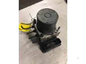 Gebruikte ABS Pomp Peugeot Expert (G9) 2.0 HDi 120 Prijs € 30,00 Margeregeling aangeboden door Poolman autodemontage