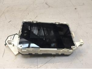 Gebruikte Display Interieur Ford Fiesta 6 (JA8) 1.25 16V Prijs € 20,00 Margeregeling aangeboden door Poolman autodemontage