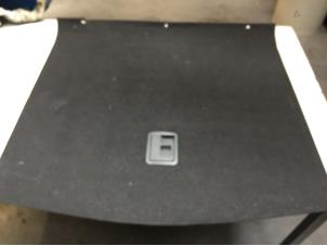 Gebruikte Kofferbak Mat Audi RS 5 (8F7) 4.2 V8 32V Prijs € 30,00 Margeregeling aangeboden door Poolman autodemontage