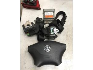 Gebruikte Module + Airbag Set Volkswagen Crafter 2.5 TDI 30/35 Prijs € 50,00 Margeregeling aangeboden door Poolman autodemontage