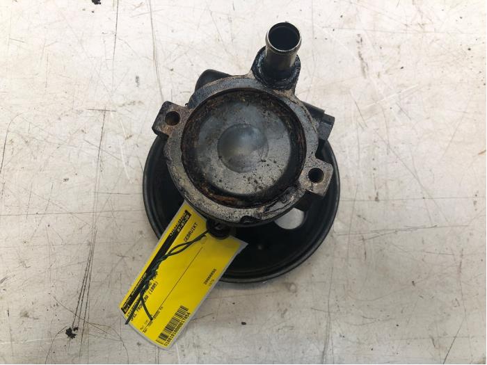 Gebruikte Pomp Servo Opel Frontera Sport (SUD2) 2.0i Prijs € 30,00 Margeregeling aangeboden door Poolman autodemontage