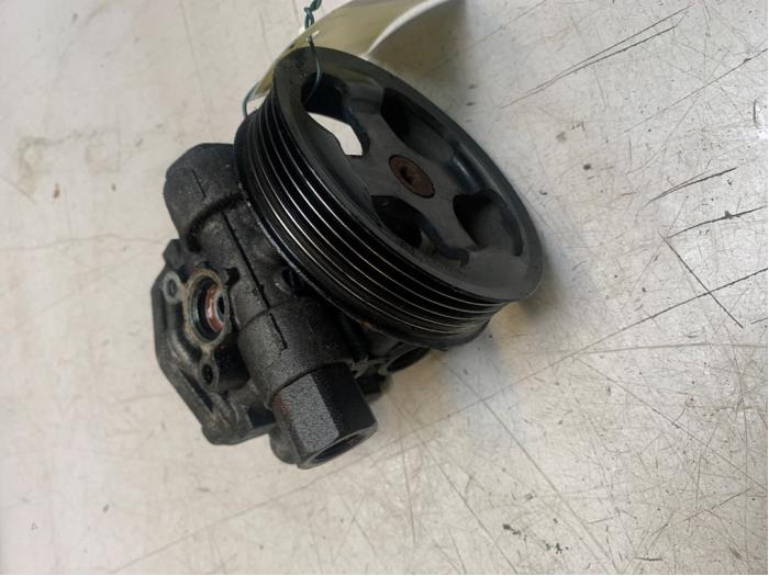 Gebruikte Pomp Servo Jeep Patriot (MK74) 2.0 CRD 16V 4x4 Prijs € 50,00 Margeregeling aangeboden door Poolman autodemontage