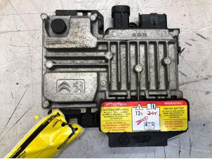 Gebruikte Start/Stop computer Citroen C3 (SC) 1.2 12V Vti Prijs € 75,00 Margeregeling aangeboden door Poolman autodemontage