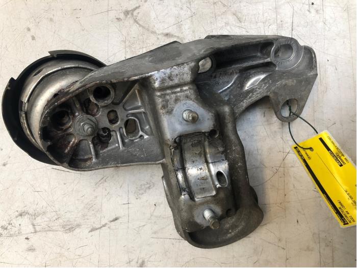 Gebruikte Motorrubber Audi A4 (B7) 2.0 TFSI 20V Prijs € 30,00 Margeregeling aangeboden door Poolman autodemontage