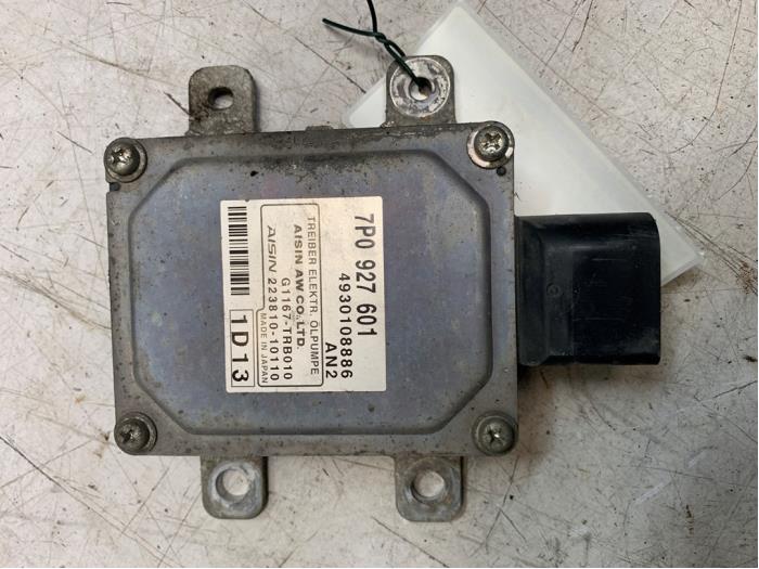 Gebruikte Oliepomp module Porsche Panamera (970) 3.0 D V6 24V Prijs € 30,00 Margeregeling aangeboden door Poolman autodemontage