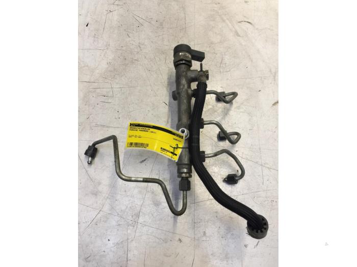 Gebruikte Brandstofverdeler Porsche Panamera (970) 3.0 D V6 24V Prijs € 30,00 Margeregeling aangeboden door Poolman autodemontage