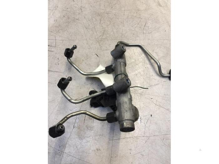 Gebruikte Brandstofverdeler Porsche Panamera (970) 3.0 D V6 24V Prijs € 30,00 Margeregeling aangeboden door Poolman autodemontage