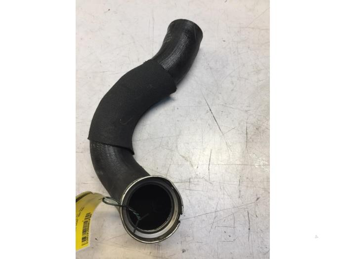Gebruikte Intercooler Slang Porsche Panamera (970) 3.0 D V6 24V Prijs € 30,00 Margeregeling aangeboden door Poolman autodemontage