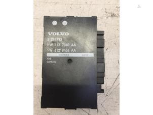 Gebruikte Module achterklep motor Volvo V70 (BW) 2.4 D 20V Prijs € 30,00 Margeregeling aangeboden door Poolman autodemontage