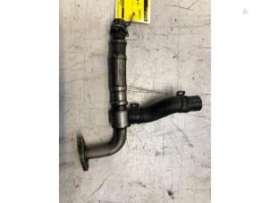 Gebruikte Oliedruk Leiding Audi A8 (D3) 4.2 TDI V8 32V Quattro Prijs € 30,00 Margeregeling aangeboden door Poolman autodemontage