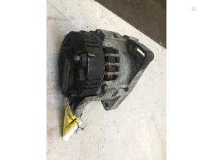 Gebruikte Dynamo Renault Clio II (BB/CB) 1.2 16V Prijs € 30,00 Margeregeling aangeboden door Poolman autodemontage
